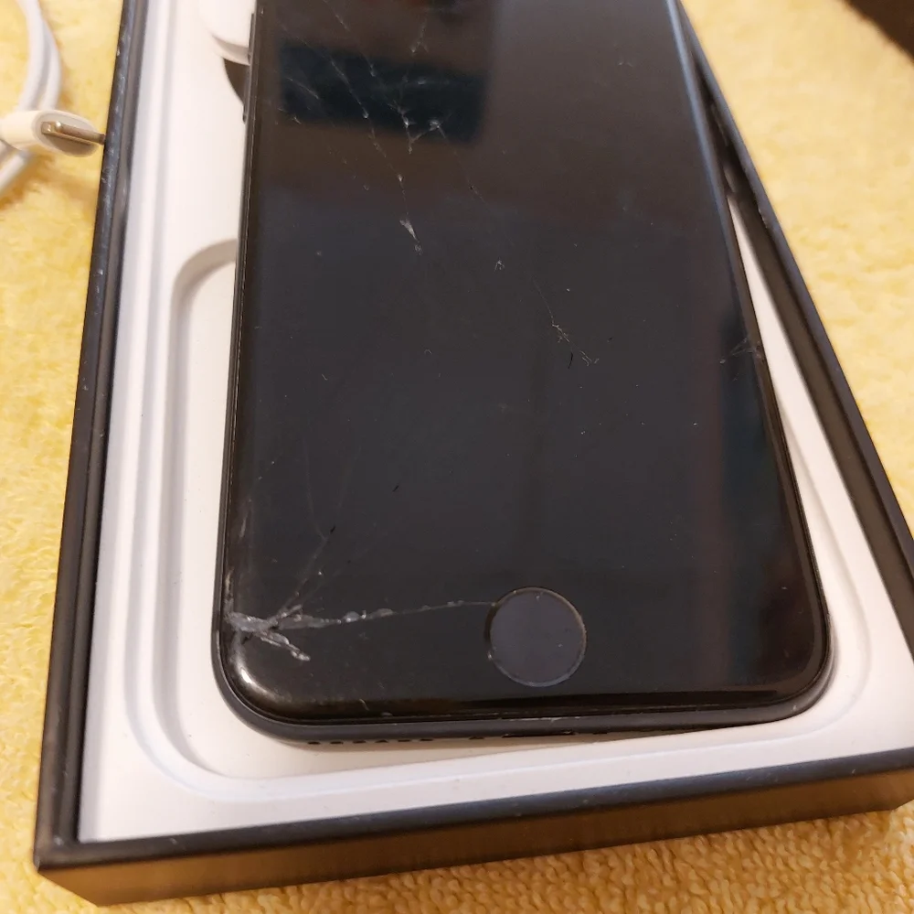 Apple small crack